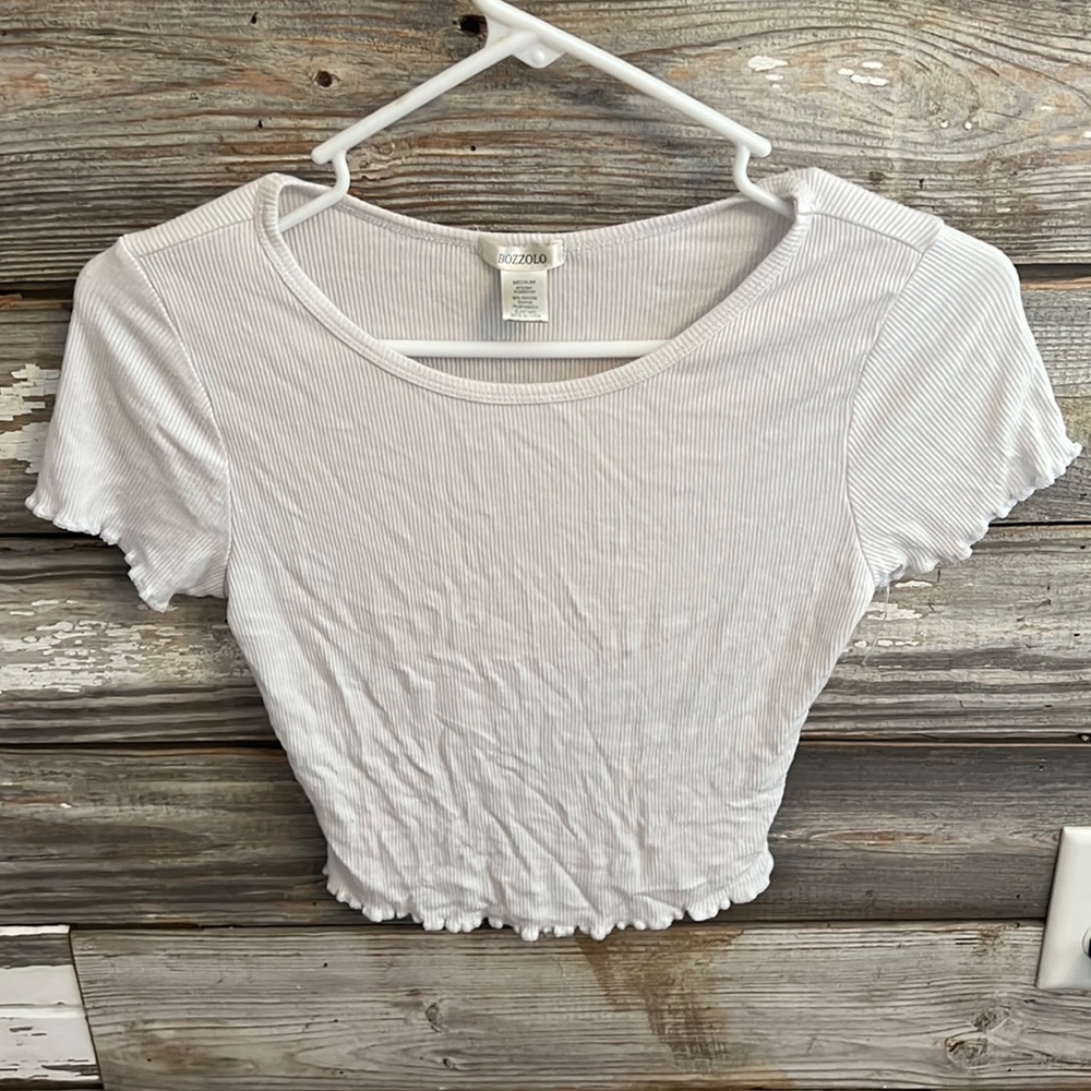 White ribbed crop top with ruffles